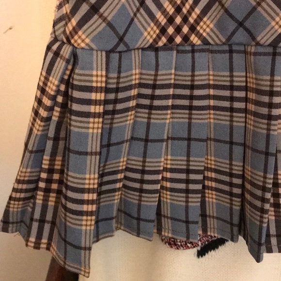Pleated mini skirt - Picture 3 of 3